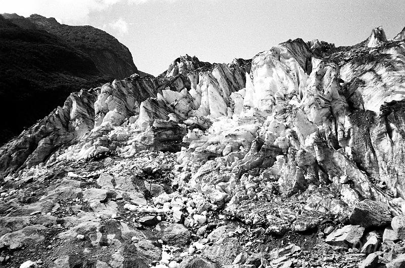 Franz Josef Glacier 00580036.JPG - Kodak TriX 400 film